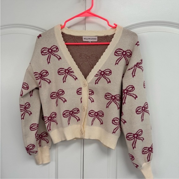 Sweaters - Willow and Wind Crop Sweater with Red Bow Pattern